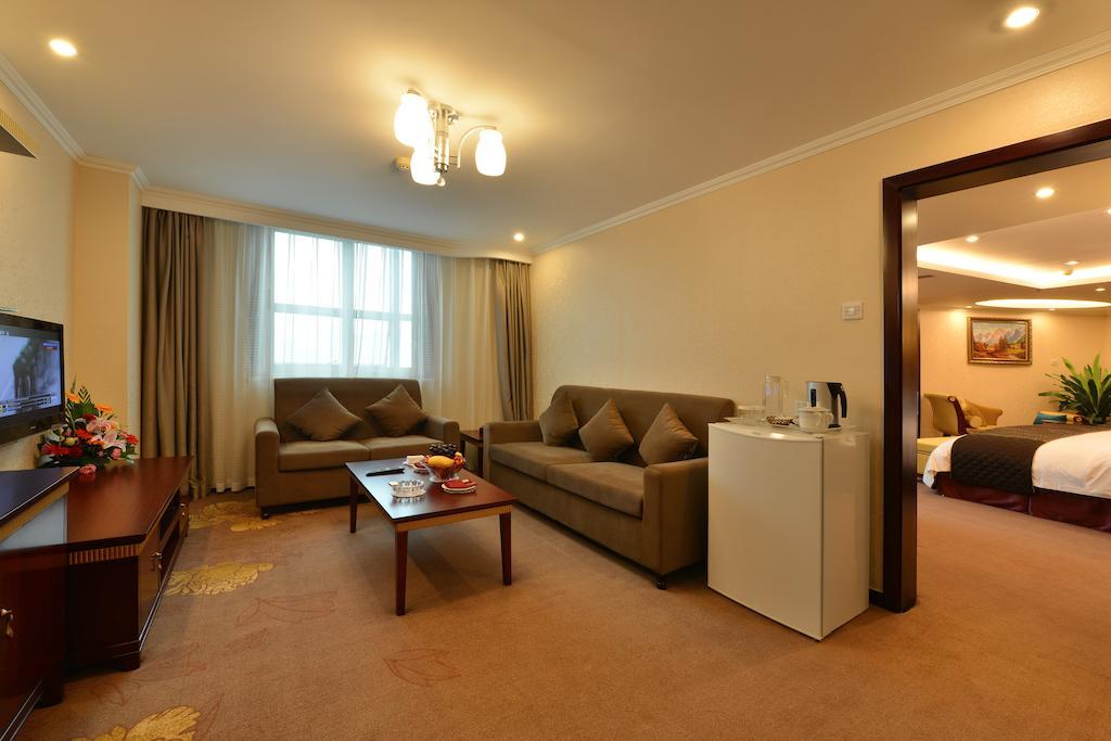 Lutianhua Hotel Chengdu Zimmer foto