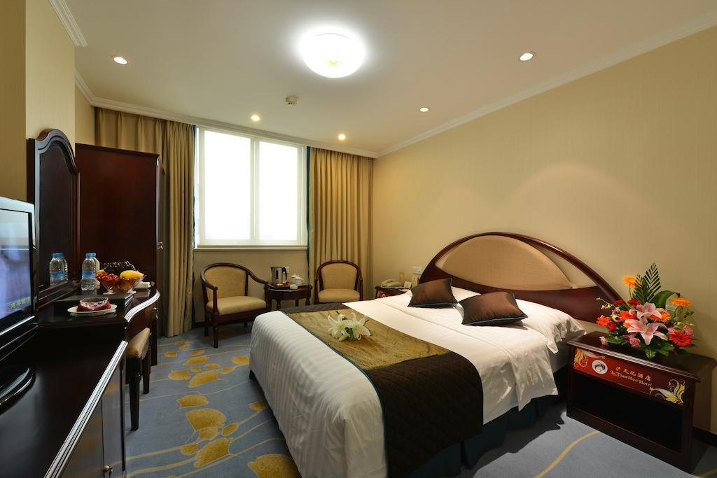 Lutianhua Hotel Chengdu Zimmer foto